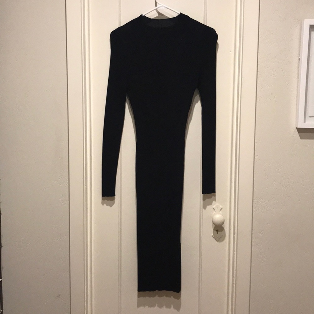 Black ribbed bodycon dress